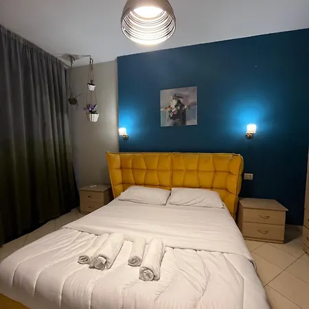 Xclusive Skanderbeg Square Apartment *
